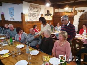 Srečanje starejših krajanov KS Železne Dveri 3